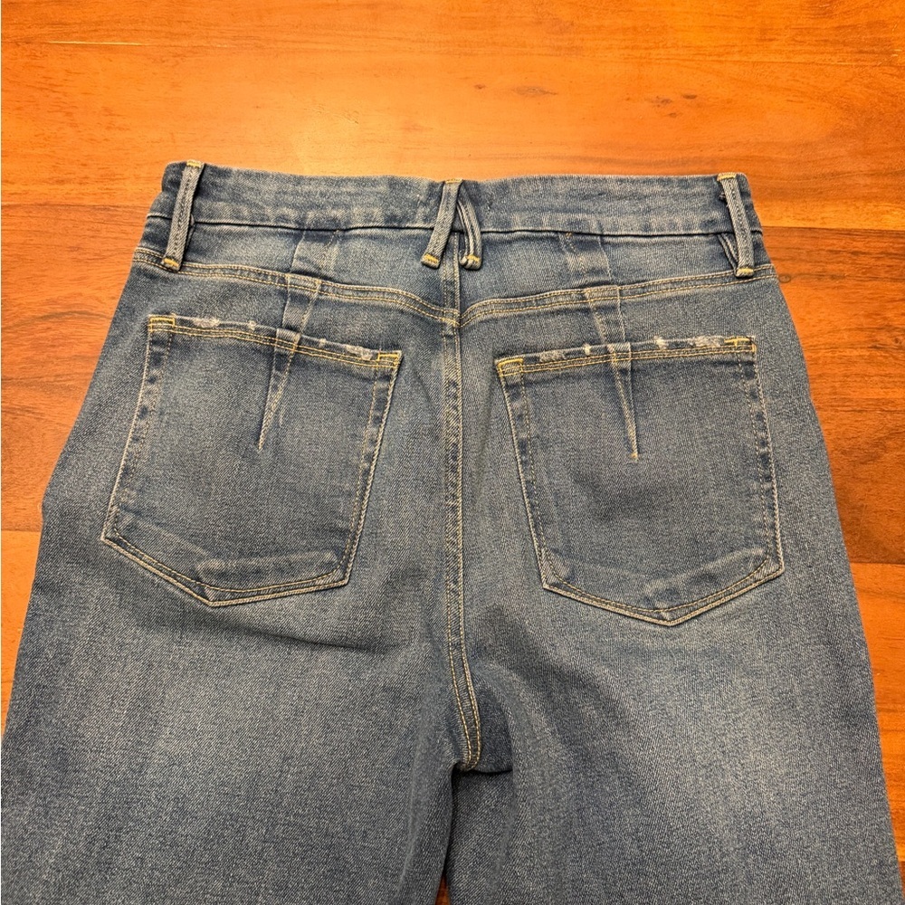 Good American Blue Straight Leg Jeans - Picture 3 of 9